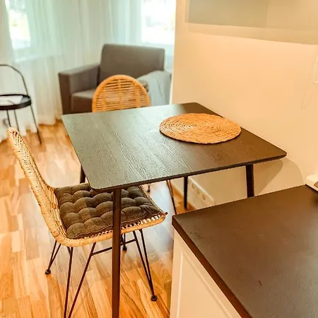 Suvituse Studio By Overnight 페르누